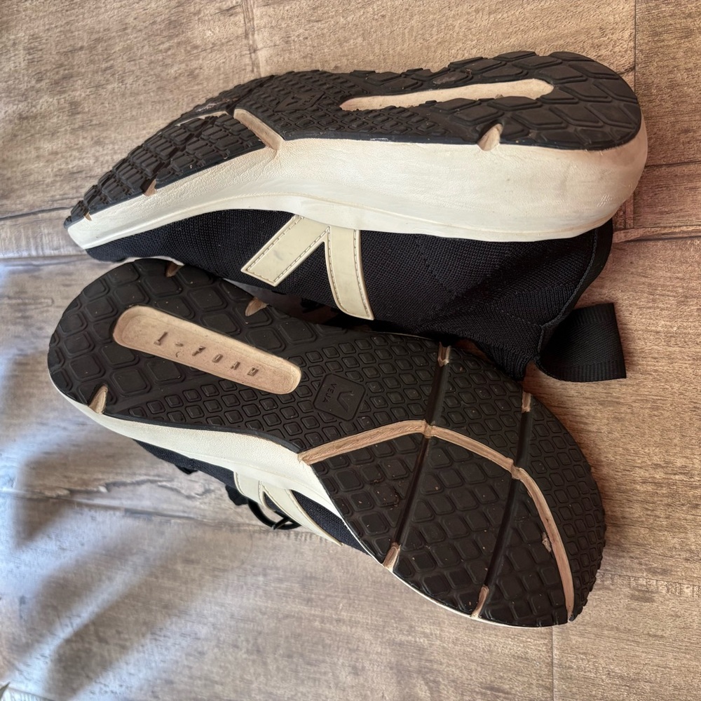 Rick Owens x Veja Sneakers - Picture 6 of 9